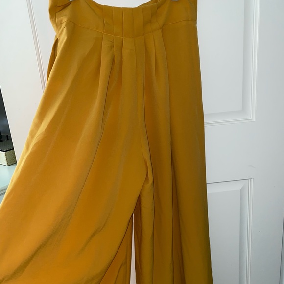 Wide leg yellow pants - Picture 3 of 4
